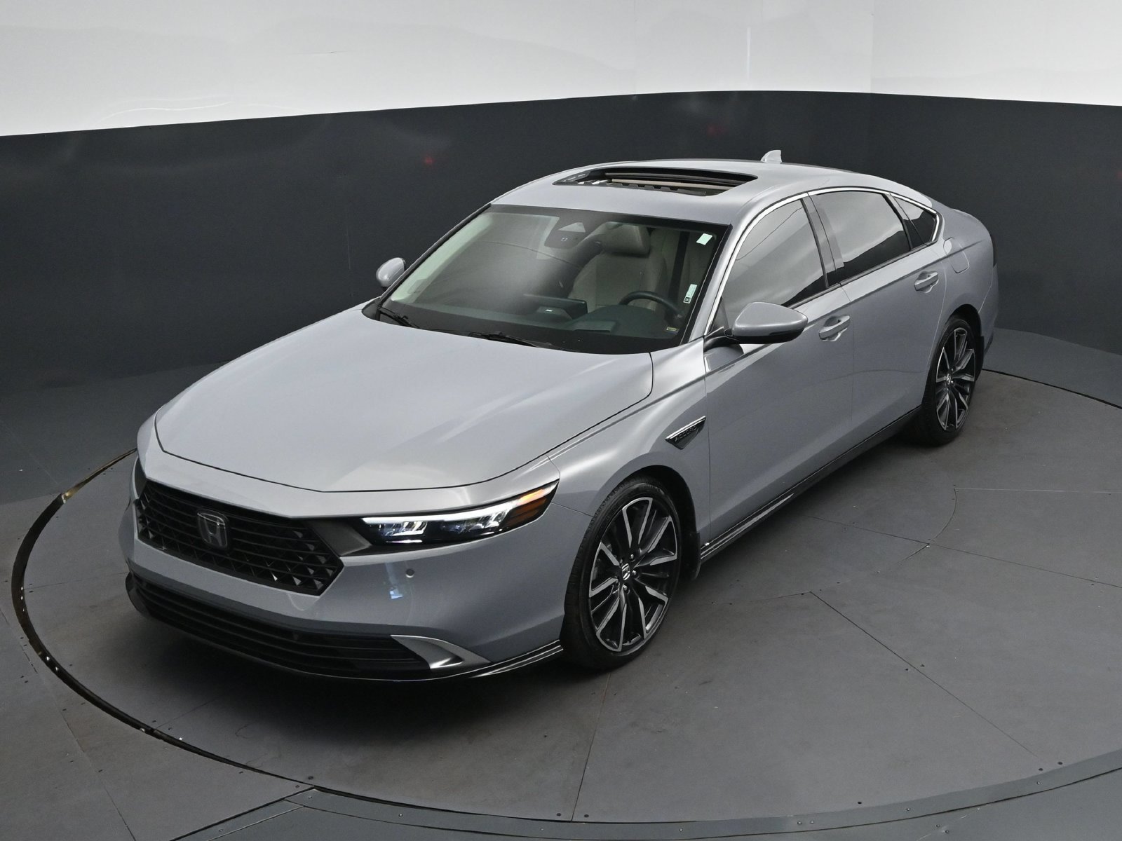 Used 2025 Honda Accord Touring image 30