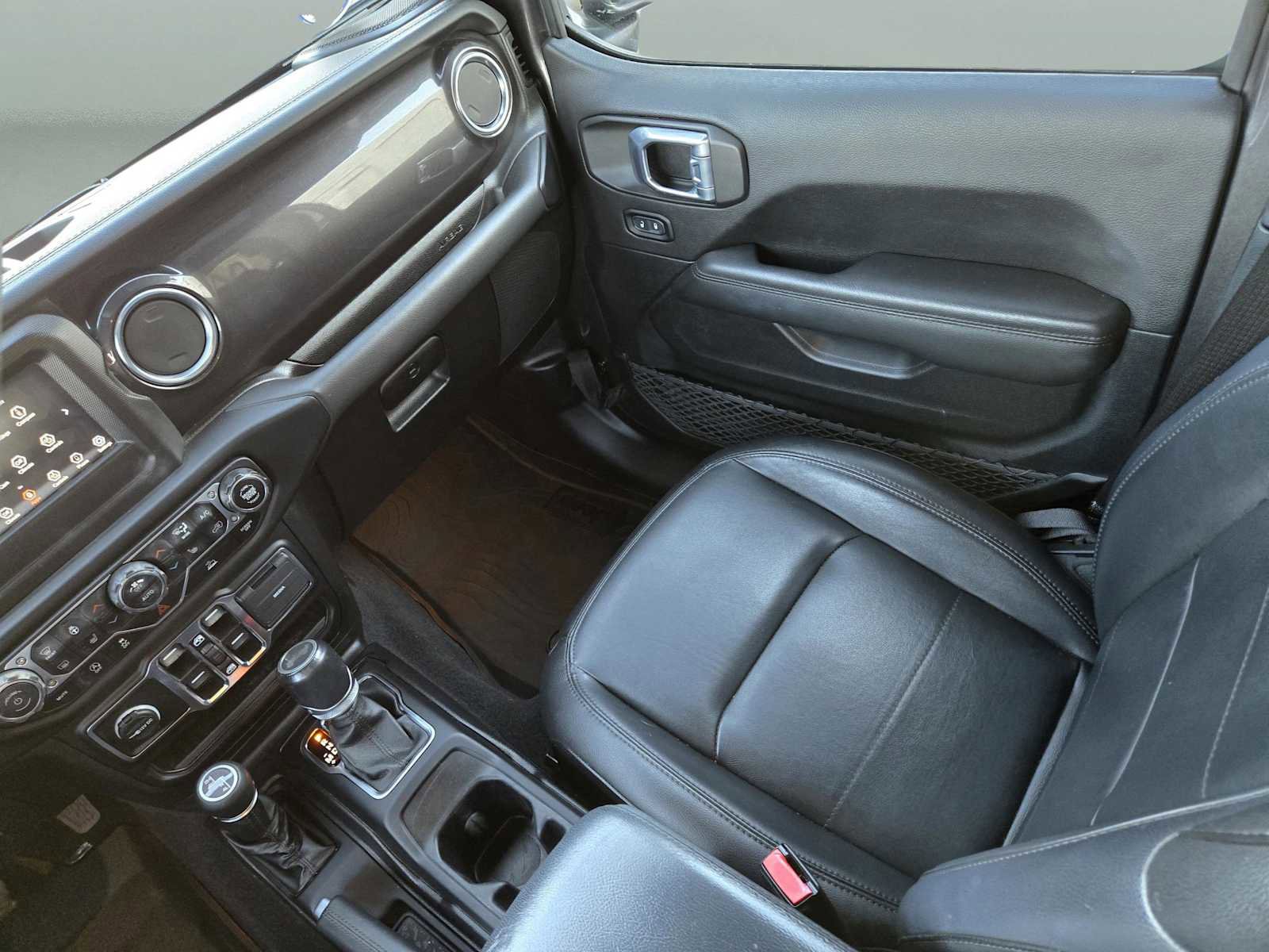 Used 2021 Jeep Wrangler Unlimited Sahara image 15