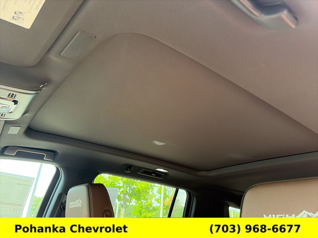 New 2026 Chevrolet Suburban High Country w/ Sun And Tow Package AWD/4WD image 19