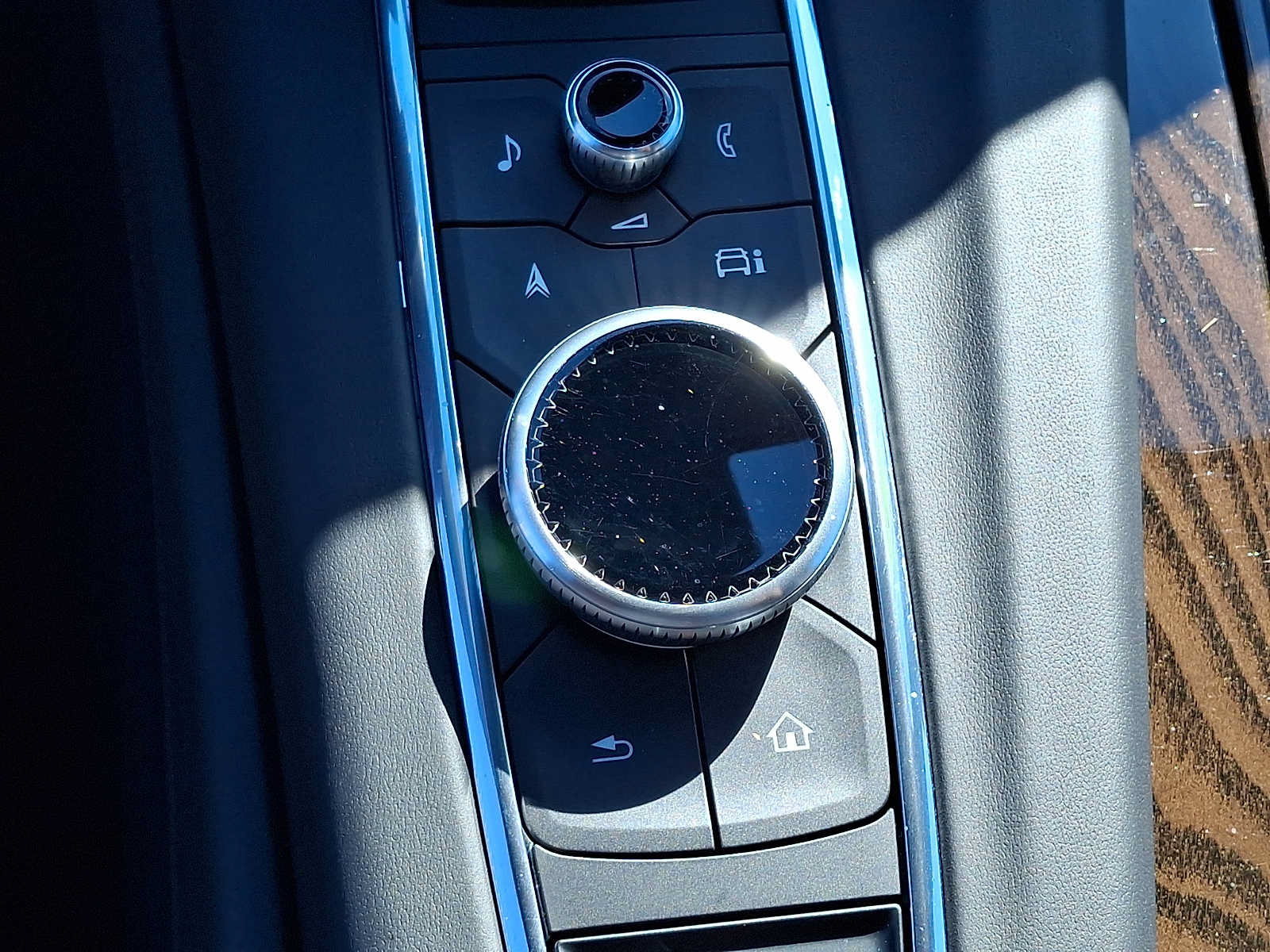 Certified 2024 Cadillac Escalade ESV Sport Platinum AWD/4WD image 26