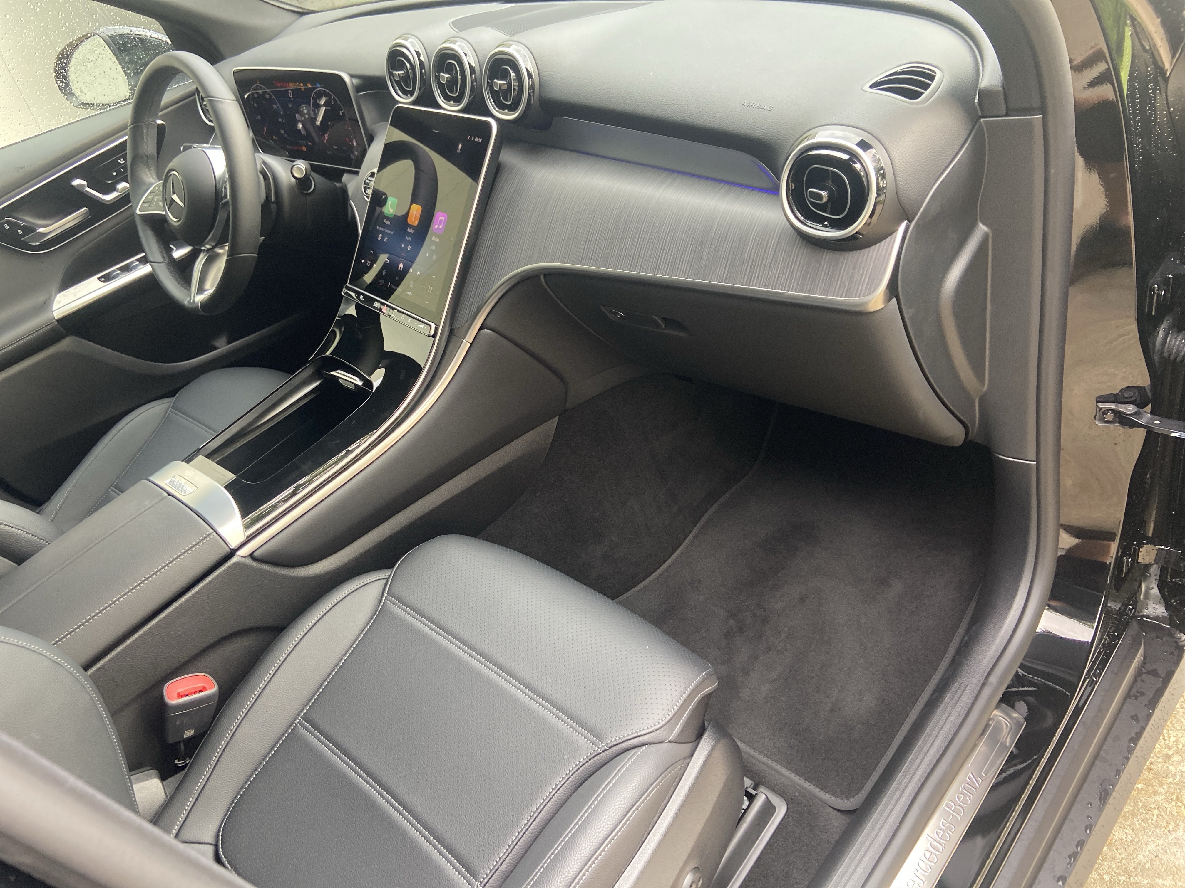Certified 2025 Mercedes-Benz GLC 300 image 48