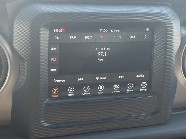 Used 2018 Jeep Wrangler Sport image 19