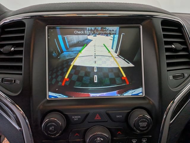 Used 2015 Jeep Grand Cherokee SRT w/ Trailer Tow Group IV AWD/4WD image 39