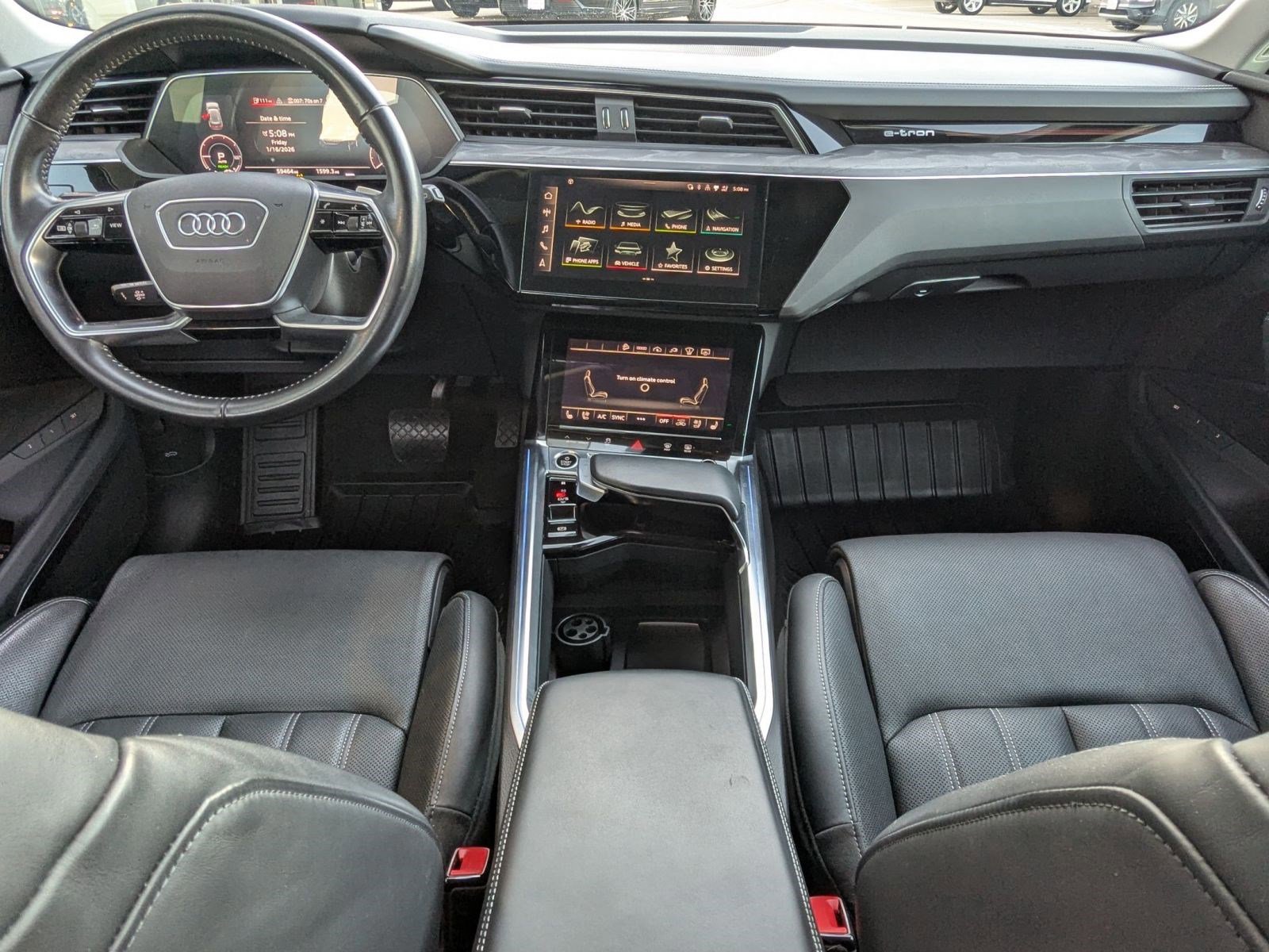 Used 2021 Audi e-tron Prestige w/ Prestige Package image 16