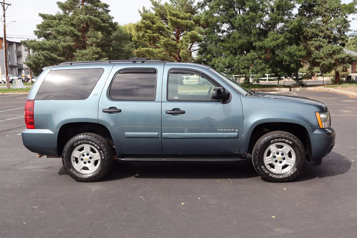Used 2008 Chevrolet Tahoe LS image 3