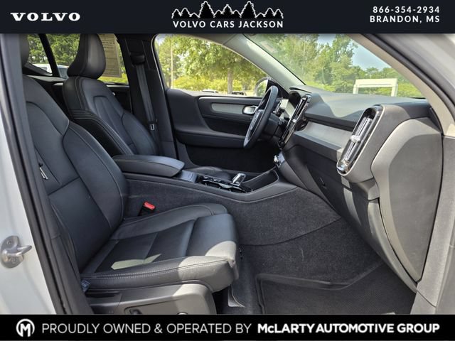 Used 2024 Volvo XC40 B5 Plus w/ Protection Package Premier AWD/4WD image 30