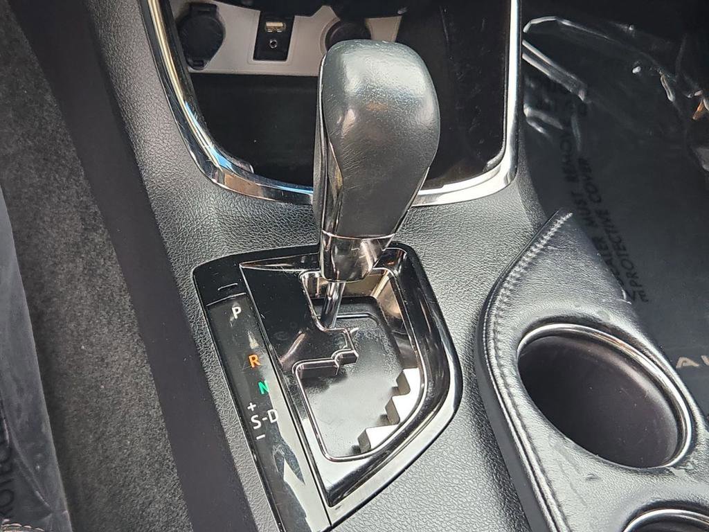 Used 2017 Toyota Avalon XLE image 35