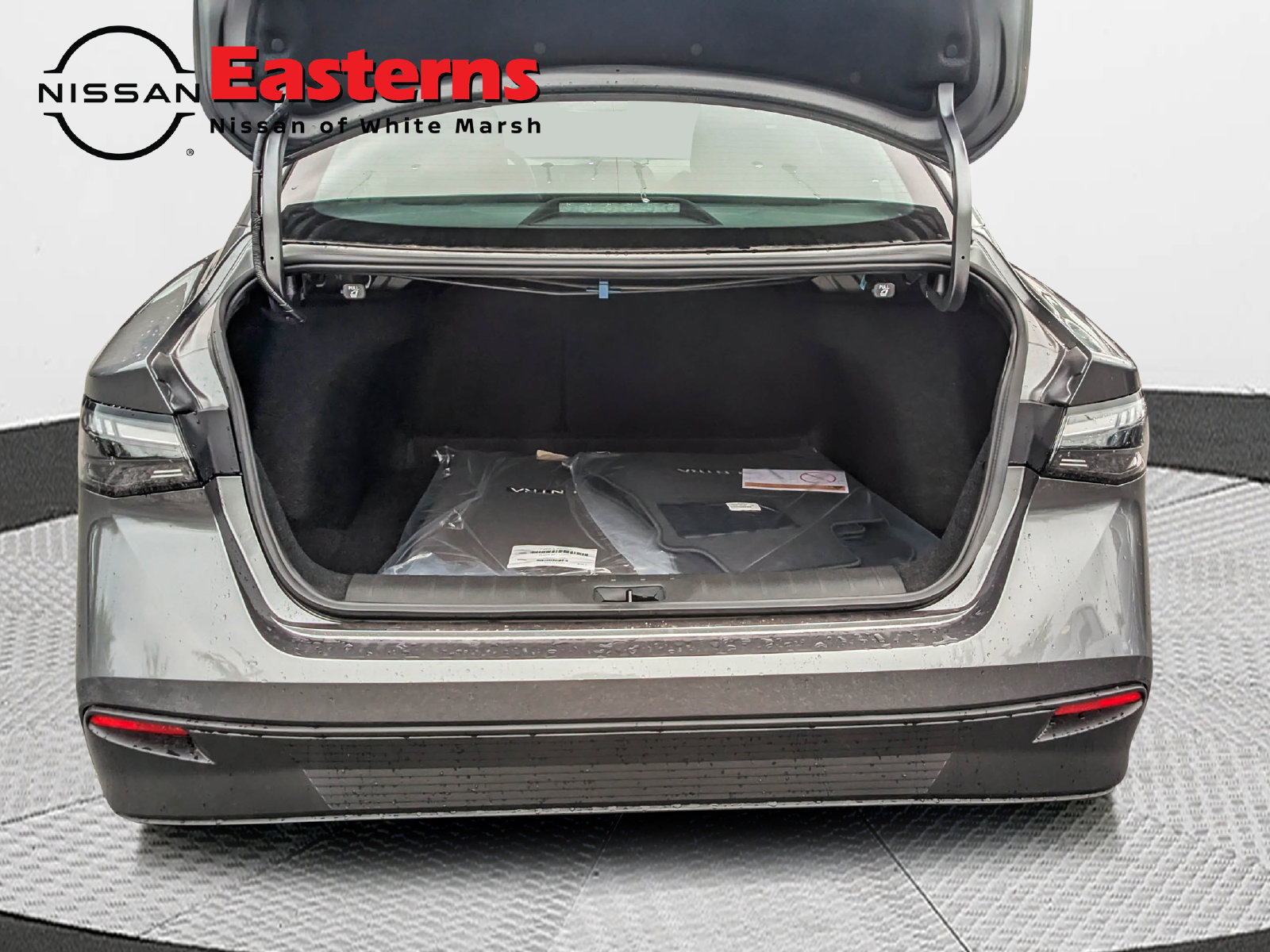 New 2027 Nissan Sentra SV w/ Floor Mat Package FWD image 11