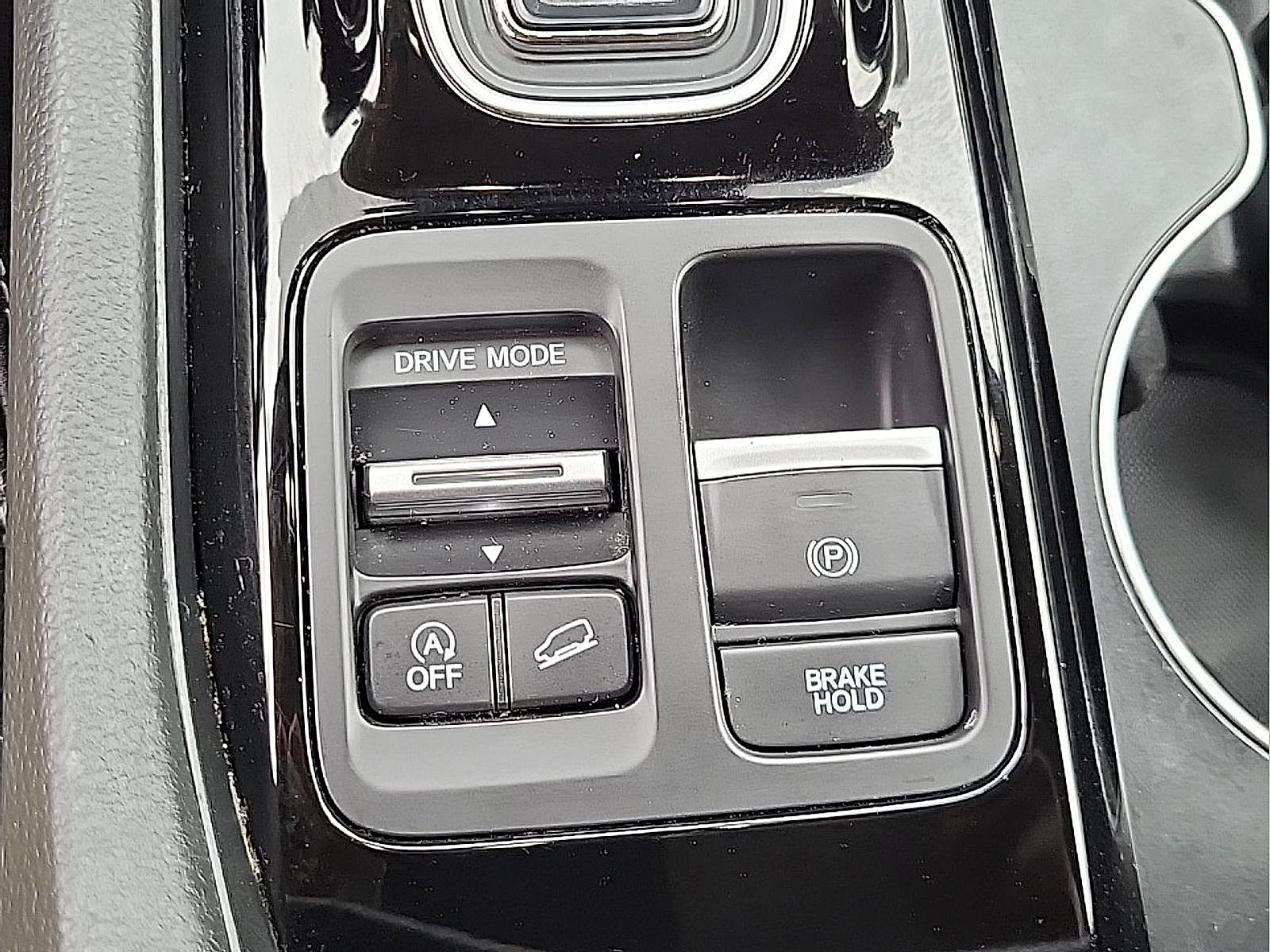 Used 2024 Honda Pilot Touring image 28