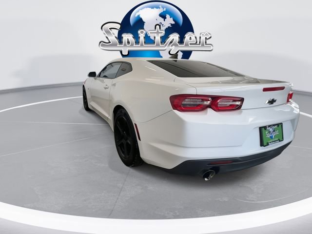 Used 2021 Chevrolet Camaro LT RWD image 8