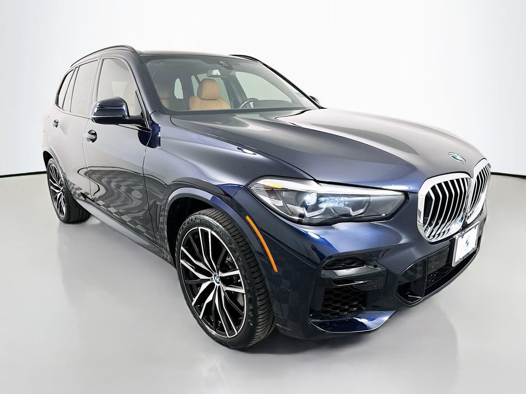 Used 2023 BMW X5 sDrive40i w/ M Sport Package RWD image 3