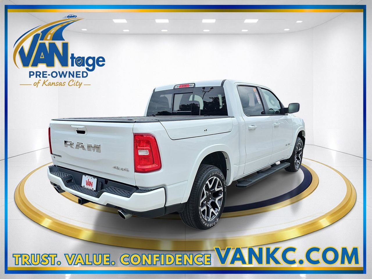 Used 2025 RAM 1500 Laramie w/ Sport Appearance Package AWD/4WD image 6