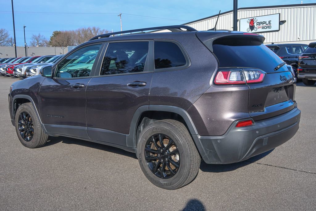 Used 2023 Jeep Cherokee Altitude Lux image 13