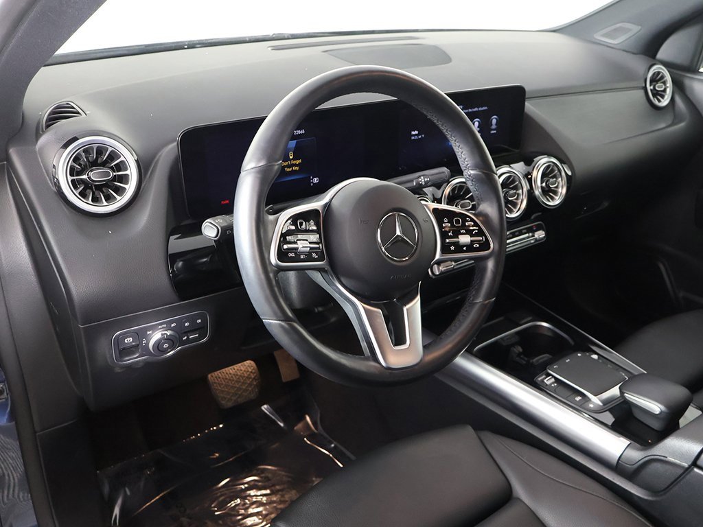 Used 2023 Mercedes-Benz GLA 250 4MATIC w/ Premium Package image 24