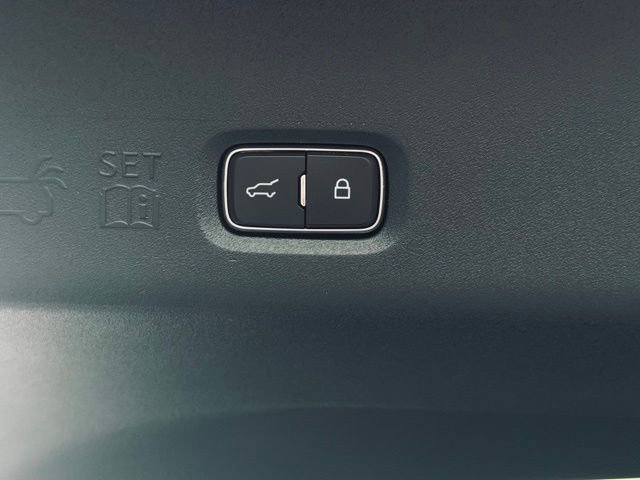 New 2026 Lincoln Navigator Reserve w/ Jet Appearance Package image 16