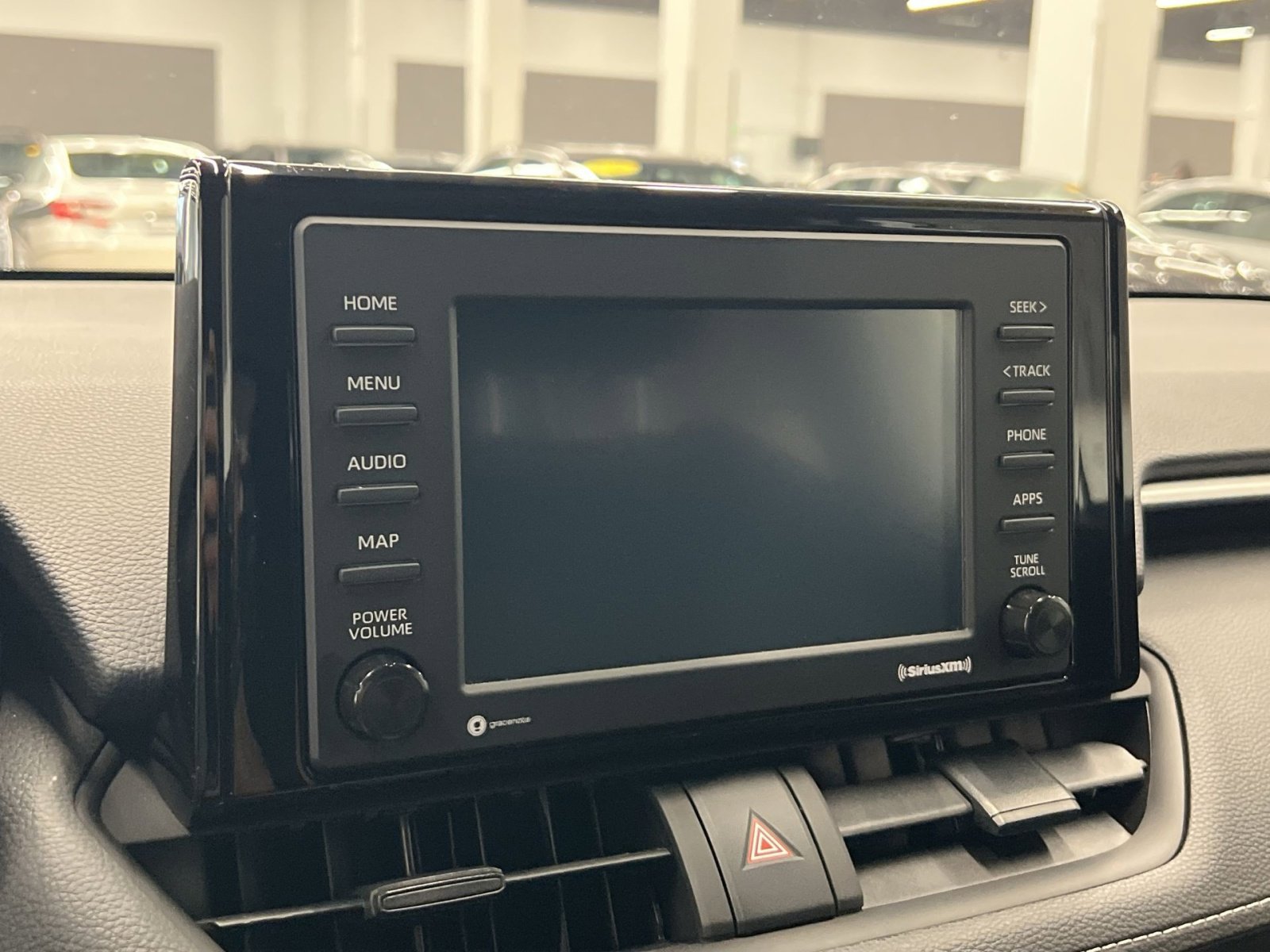 Used 2022 Toyota RAV4 LE image 17