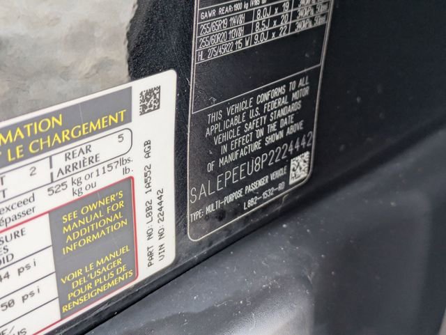 Used 2023 Land Rover Defender 110 SE image 22