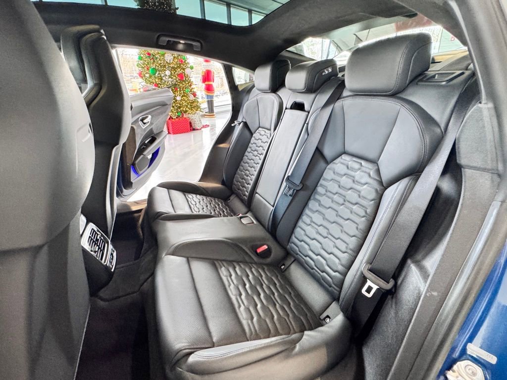 Used 2023 Audi RS e-tron GT w/ Carbon Performance Package image 19