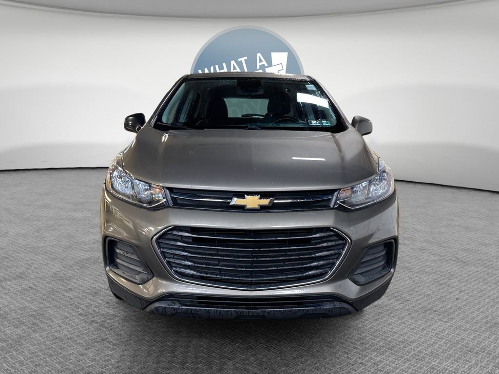 Used 2021 Chevrolet Trax LS w/ LPO, Protection Package AWD/4WD image 9