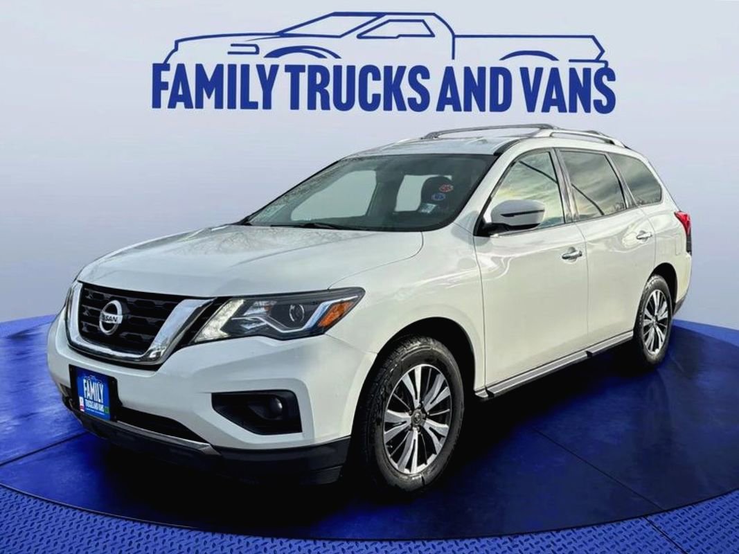 Used 2017 Nissan Pathfinder SV