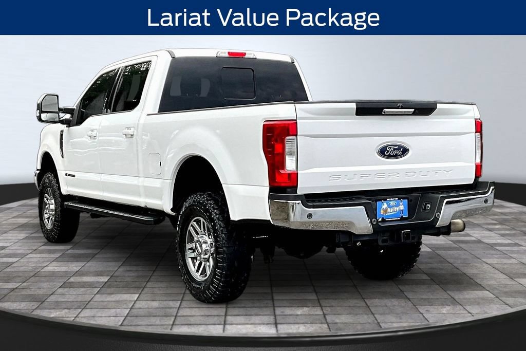 Used 2019 Ford F250 Lariat w/ Lariat Value Package AWD/4WD image 4