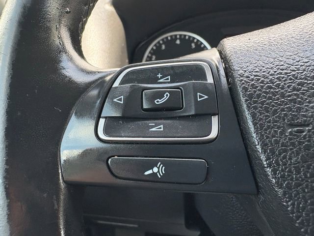 Used 2014 Volkswagen Tiguan S image 21