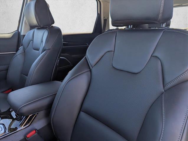 Used 2025 Kia Telluride LX image 22