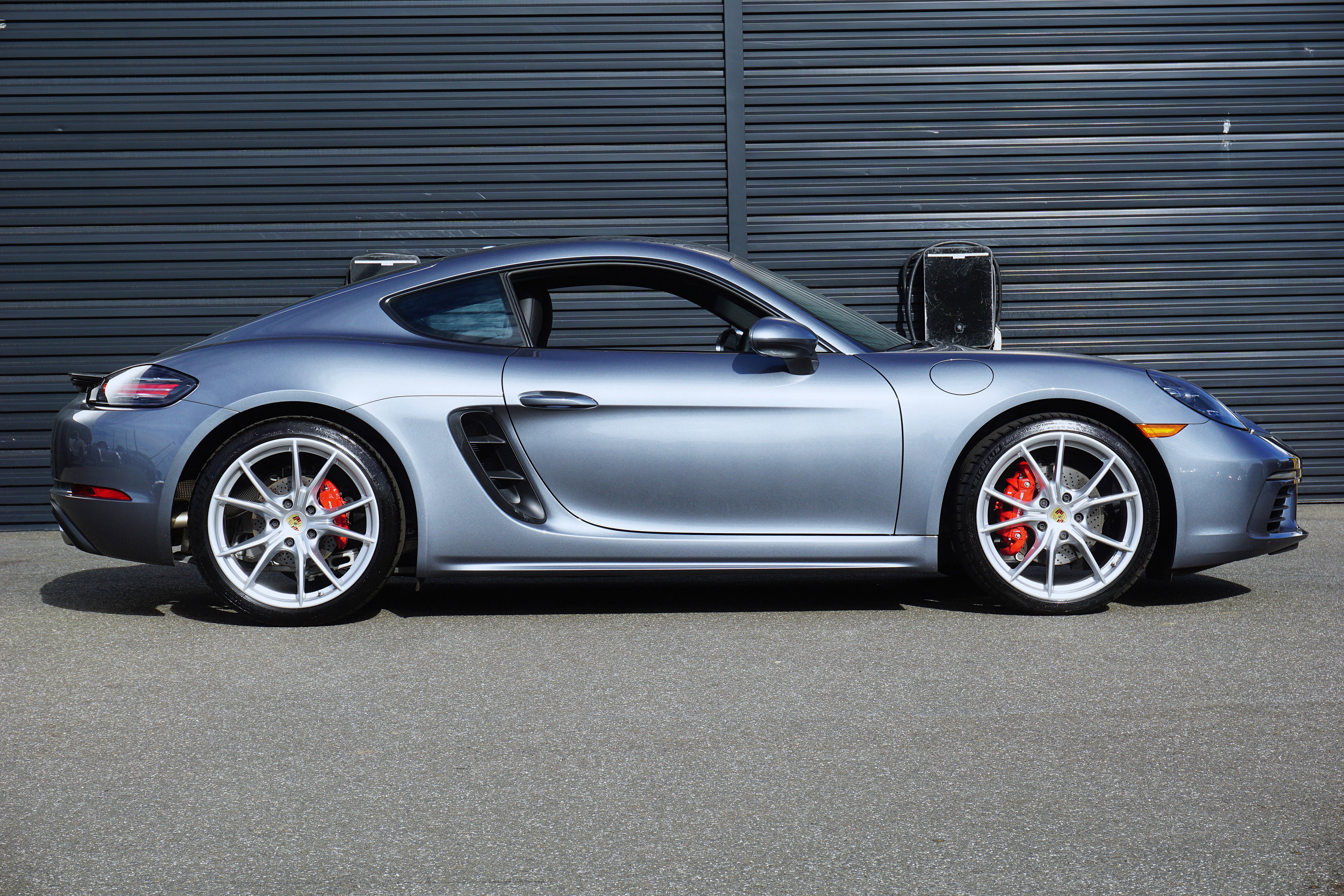 Certified 2025 Porsche 718 Cayman GT4 RS RWD image 12