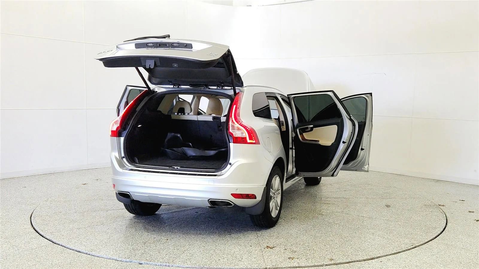 Used 2017 Volvo XC60 T5 Inscription w/ Preferred Option Package AWD/4WD image 12