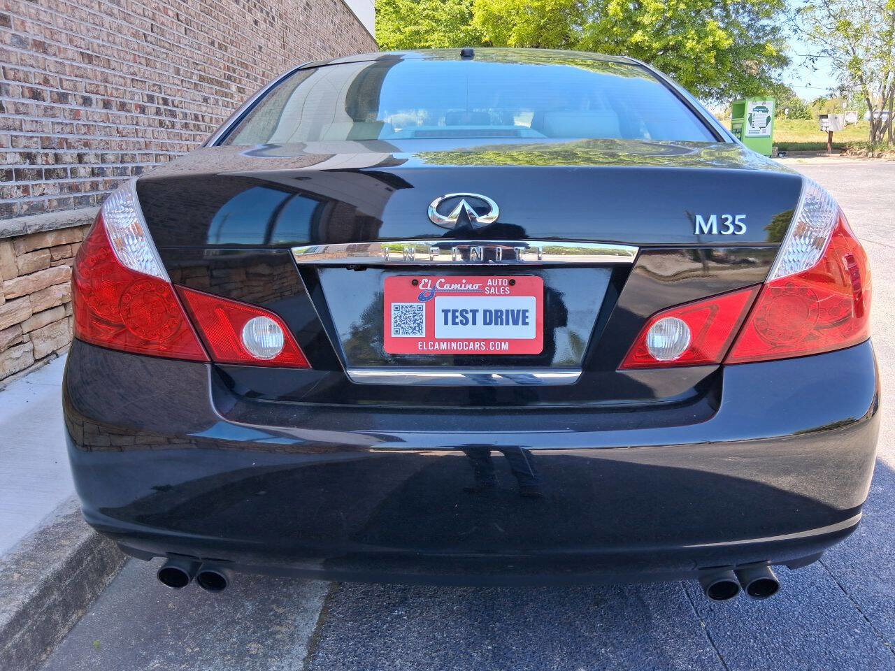 Used 2007 INFINITI M35 w/ Technology Pkg RWD image 4