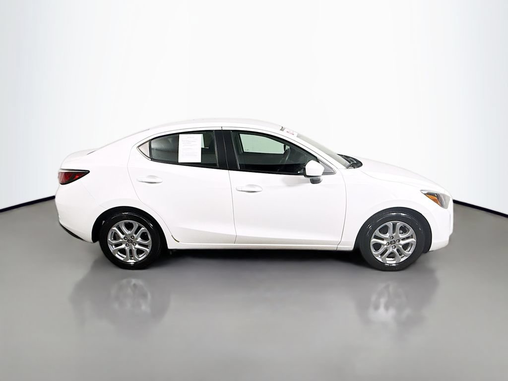 Used 2016 Scion iA FWD image 8