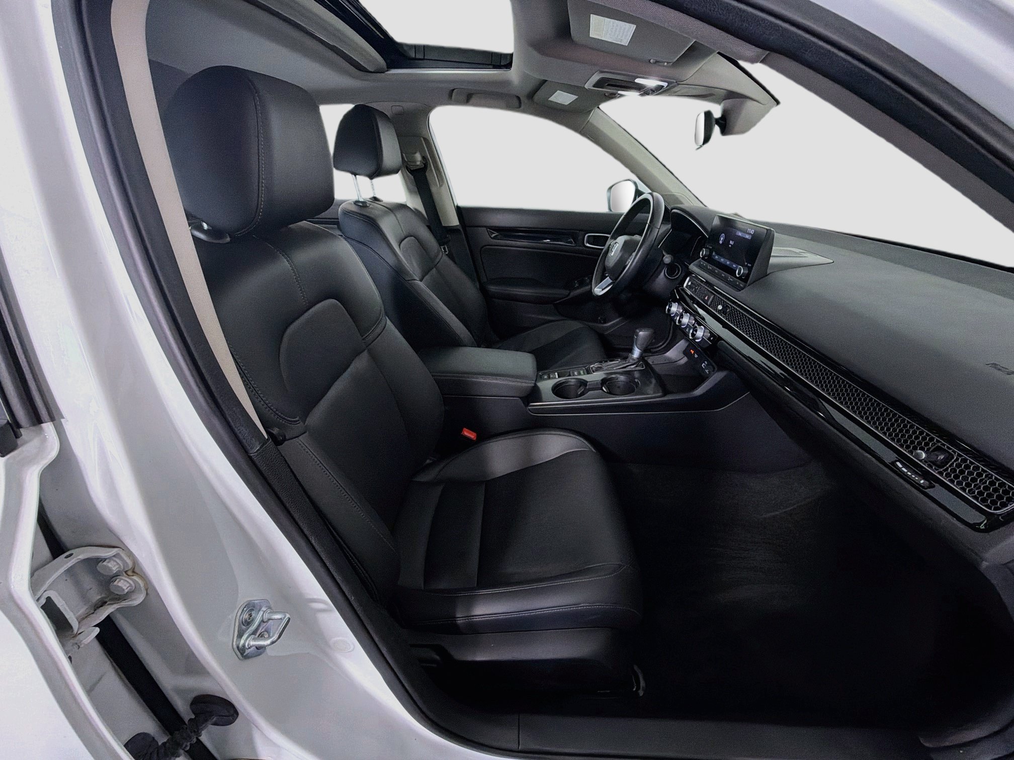 Used 2024 Honda Civic EX-L image 30