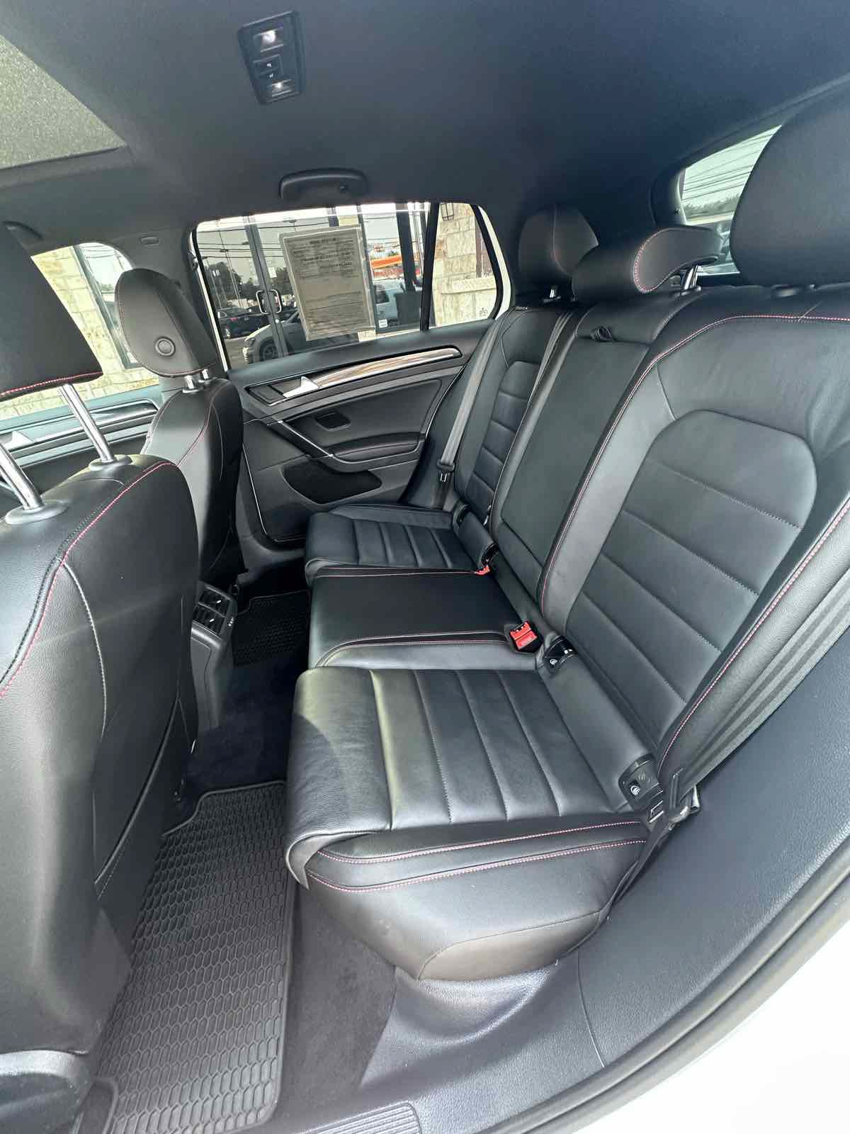 Used 2017 Volkswagen GTI Autobahn FWD image 9