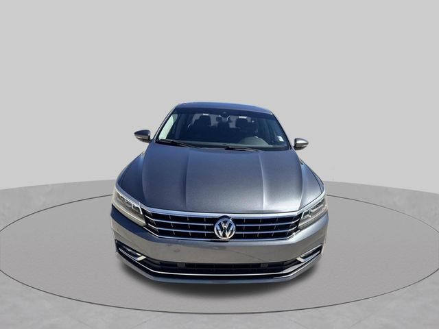 Used 2017 Volkswagen Passat 1.8T SEL Premium FWD image 6