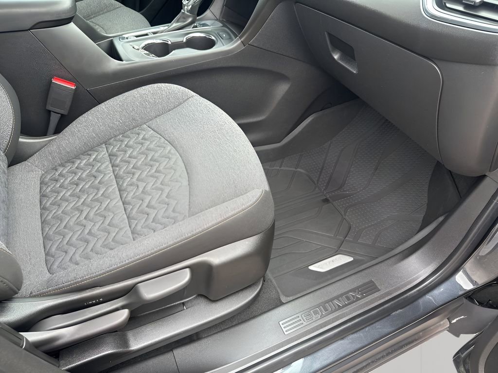 Used 2023 Chevrolet Equinox LT image 16