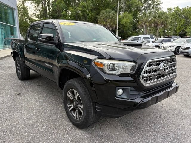 Used 2017 Toyota Tacoma TRD Sport w/ Tow Package (A/T) AWD/4WD image 7