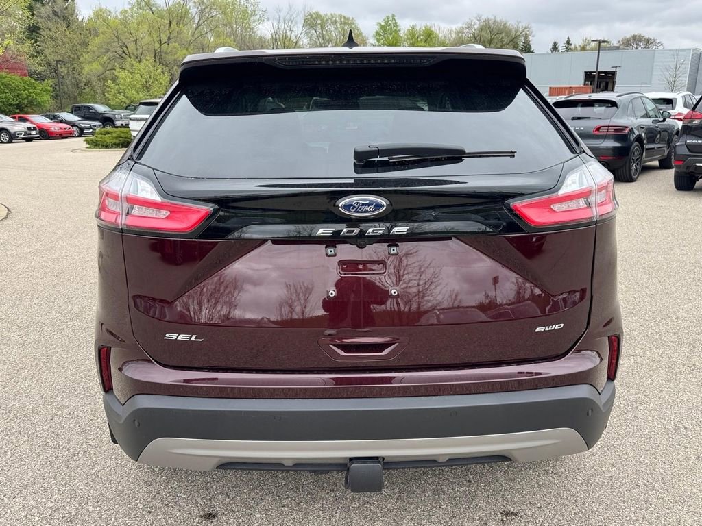 Used 2024 Ford Edge SEL w/ Convenience Package AWD/4WD image 3