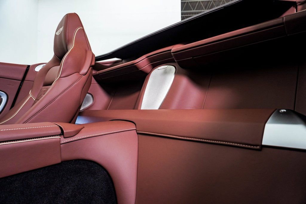 New 2026 Aston Martin Vanquish Convertible image 27