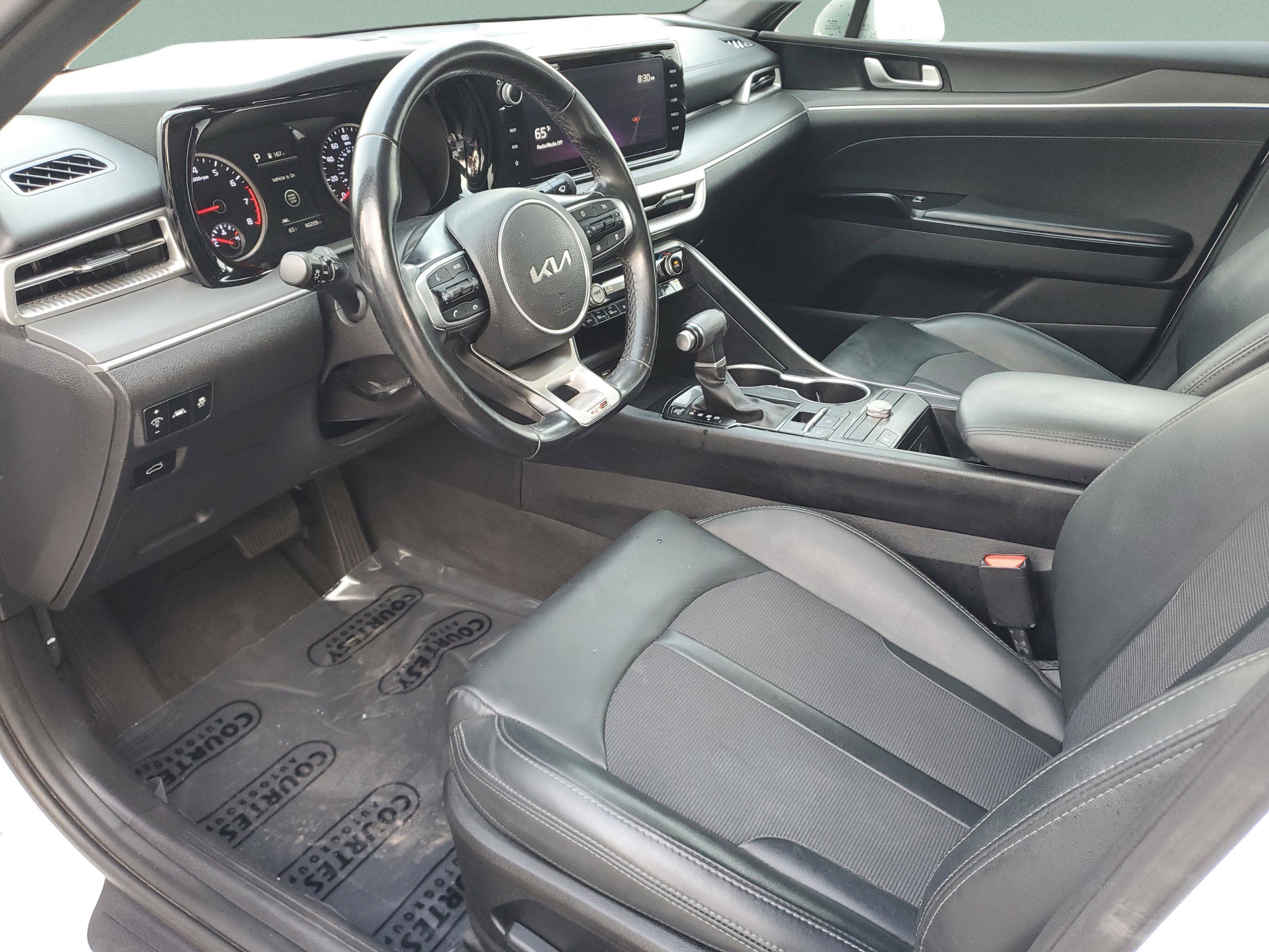 Used 2022 Kia K5 GT-Line w/ GT-Line FWD Premium Package image 14