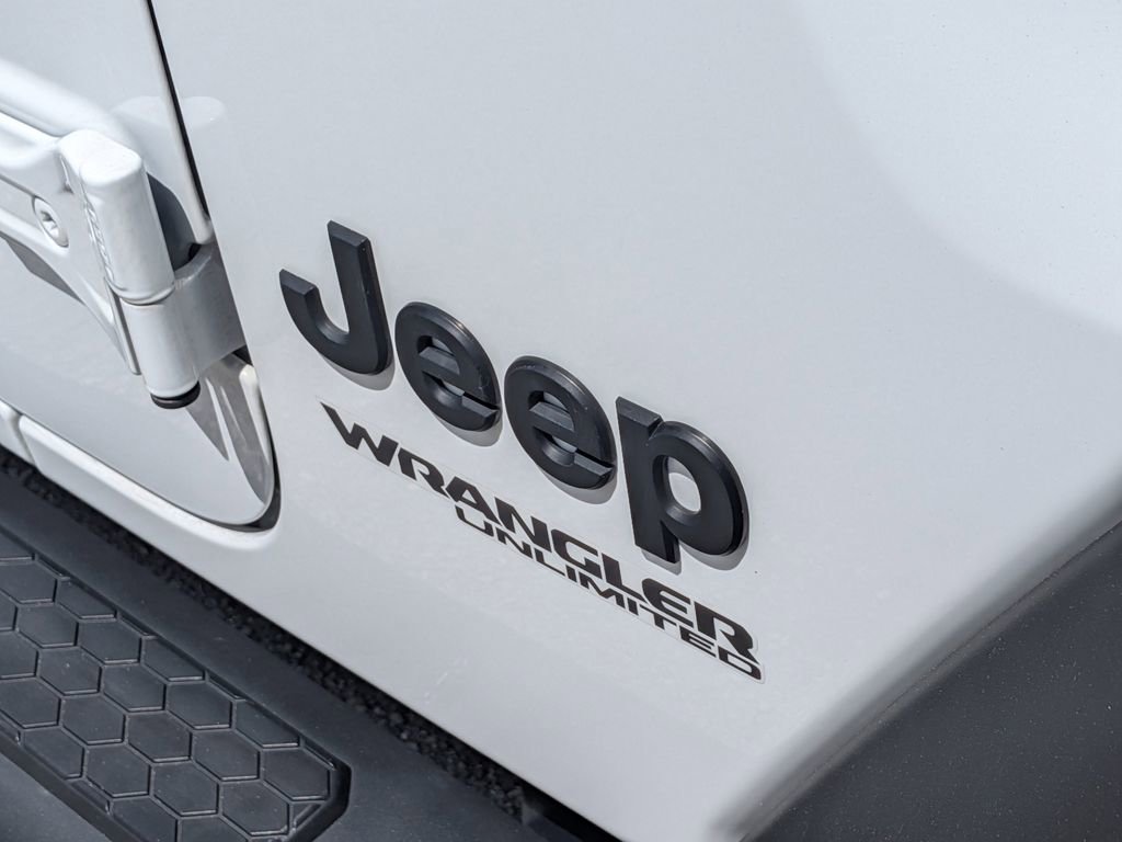 Used 2022 Jeep Wrangler Unlimited Sport image 12