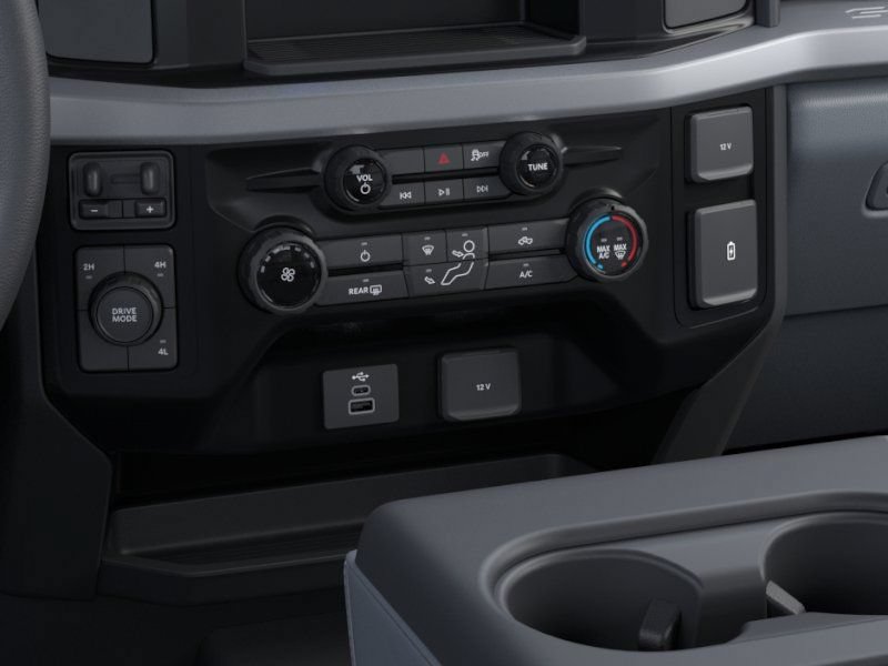 New 2026 Ford F550 4x4 Crew Cab Super Duty image 16
