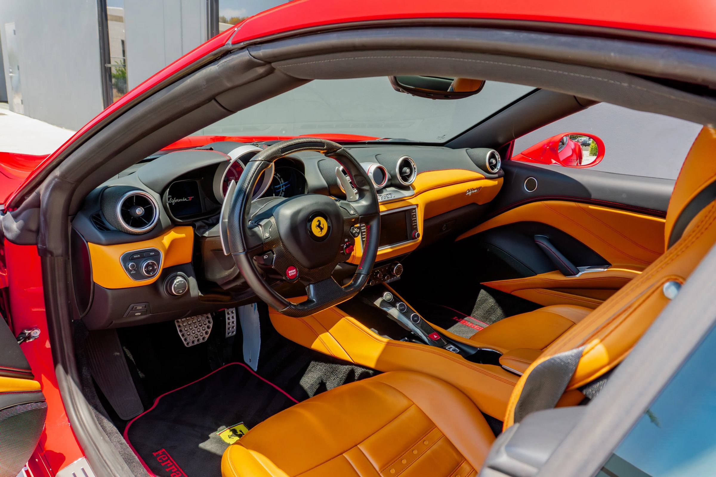 Used 2016 Ferrari California T RWD image 50