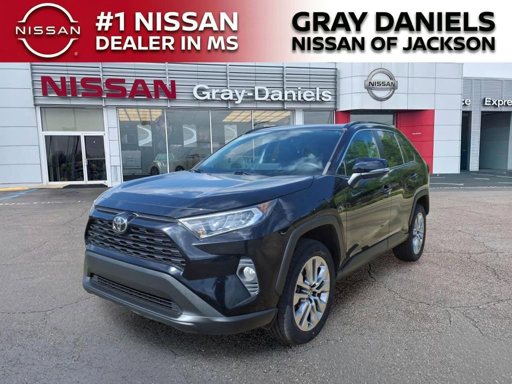 Used 2021 Toyota RAV4 XLE Premium AWD/4WD image 3