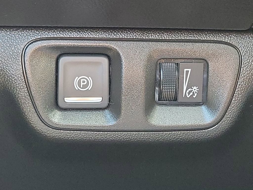 Used 2023 GMC Acadia SLE w/ Elevation Edition image 17