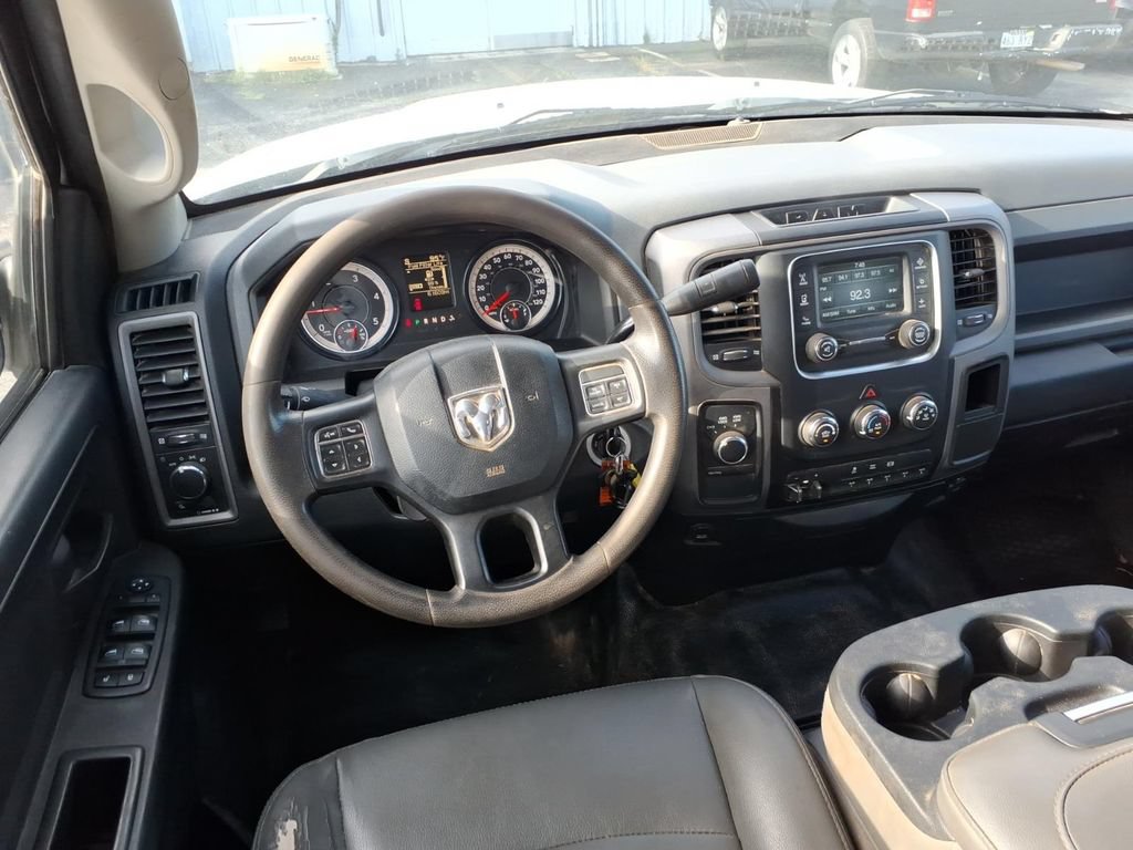 Used 2018 RAM 3500 Tradesman w/ Chrome Appearance Group AWD/4WD image 9