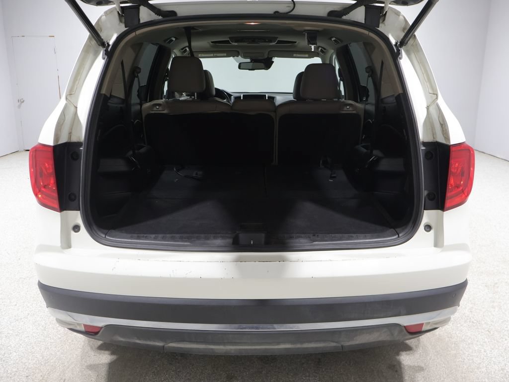 Used 2017 Honda Pilot Touring image 21