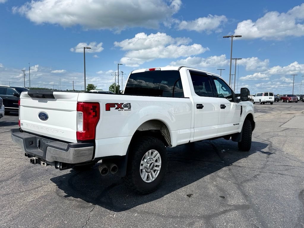 Used 2017 Ford F250 XLT w/ FX4 Off-Road Package AWD/4WD image 2