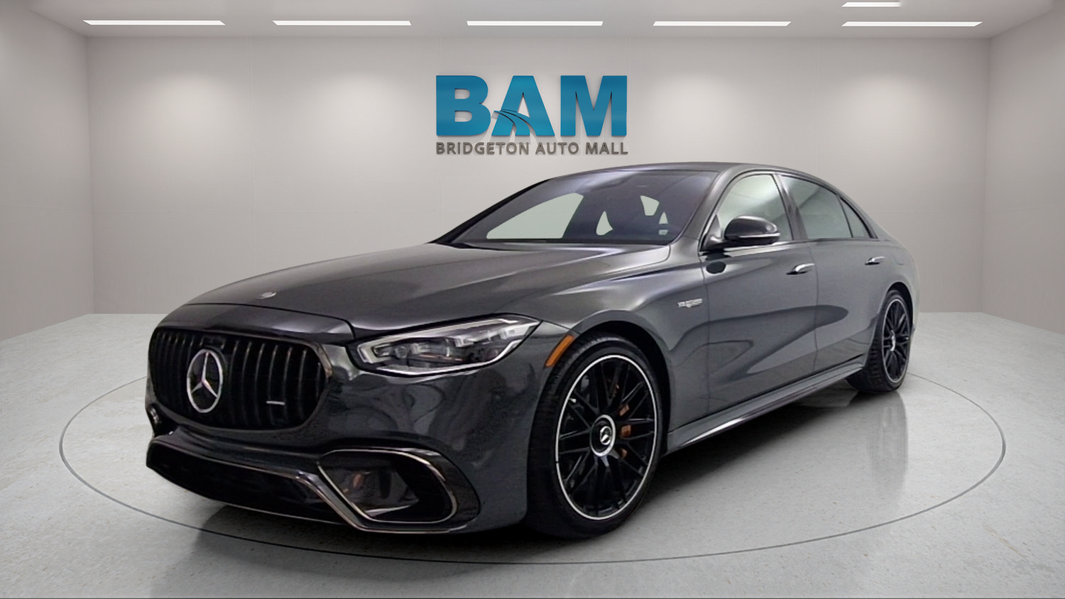 Used 2025 Mercedes-Benz S 63 AMG S image 3