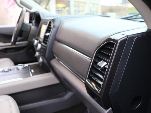 Used 2021 Ford Expedition Max Limited image 11