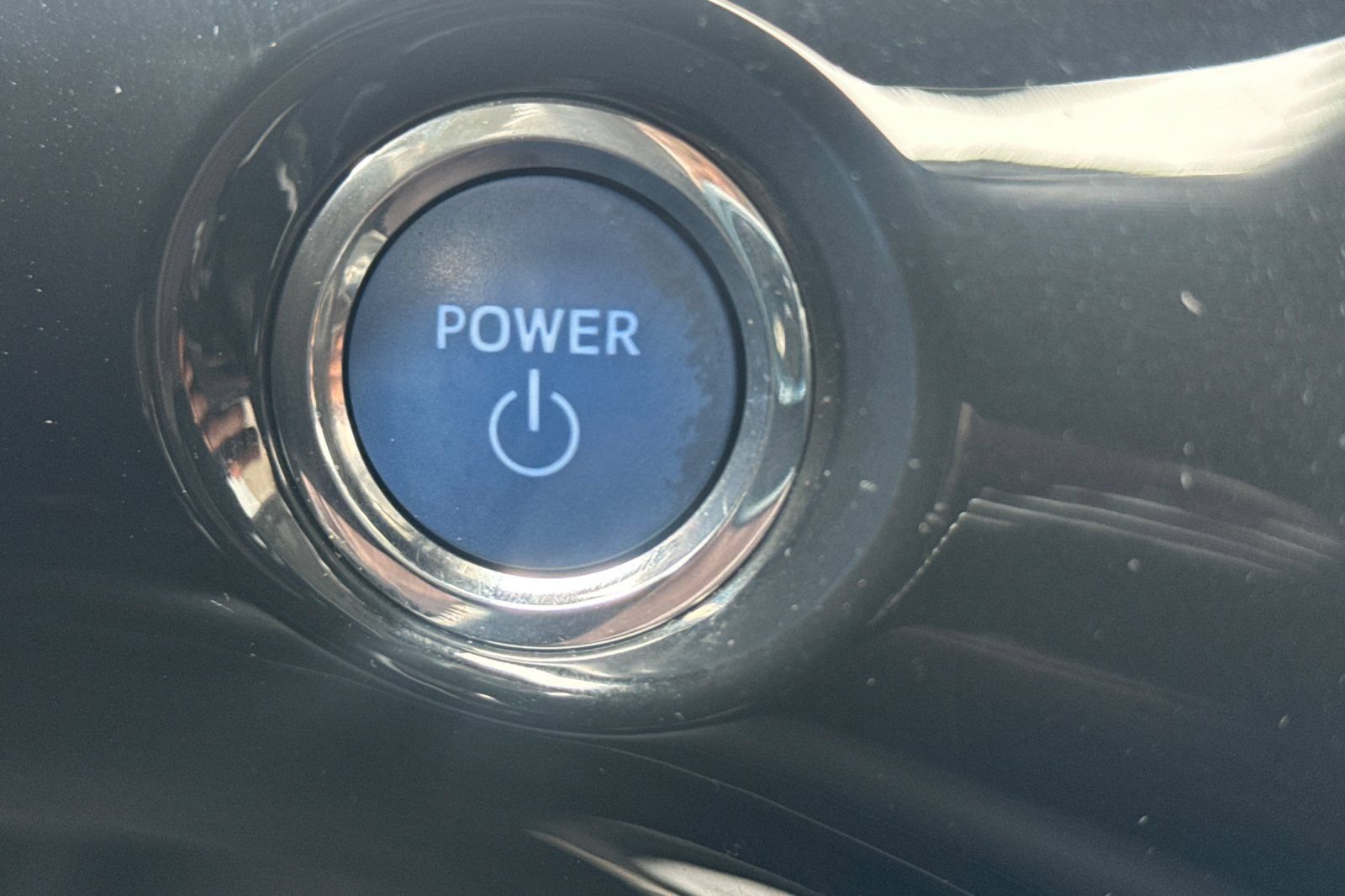 Used 2017 Toyota Prius Prime Premium FWD image 23